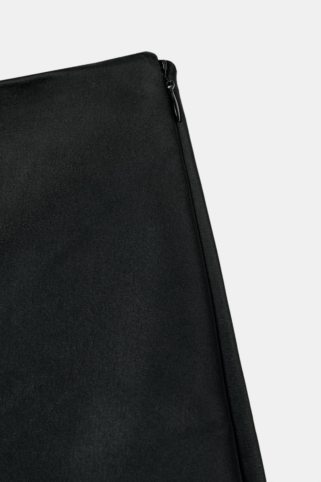 АТЛАСНЫЕ МИНИ-ШОРТЫ