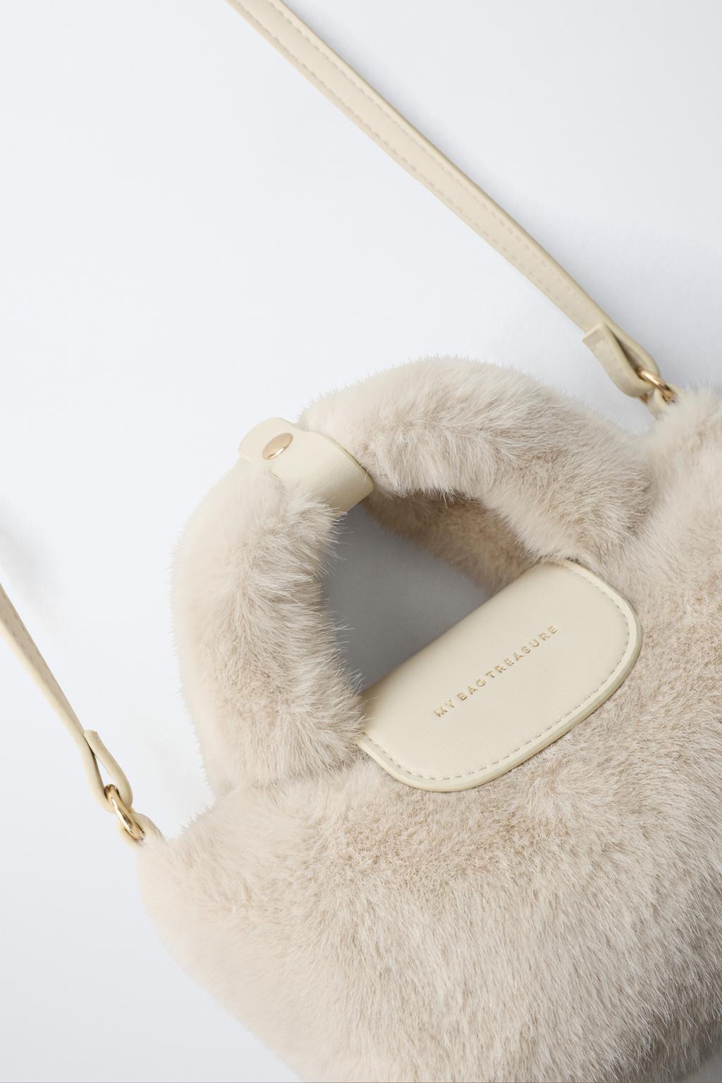 СУМКА С ПЛЕЧЕВЫМ РЕМНЕМ ИЗ ИСКУССТВЕННОГО МЕХА