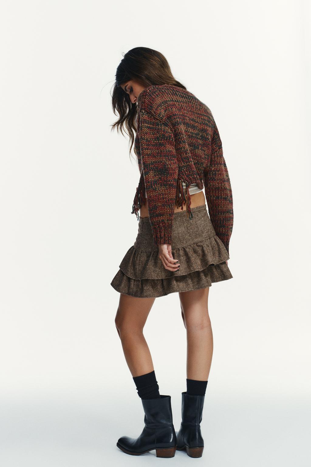 ДЖЕМПЕР ВЯЗАНЫЙ С БОКОВОЙ БАХРОМОЙ