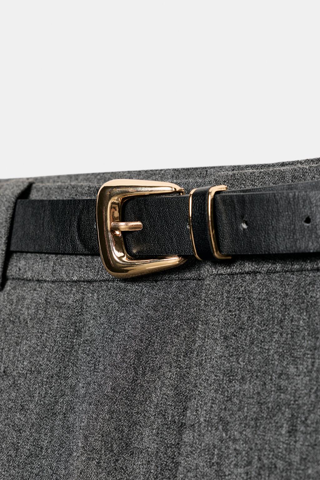 БРЮКИ С ЗАЩИПАМИ И РЕМНЕМ