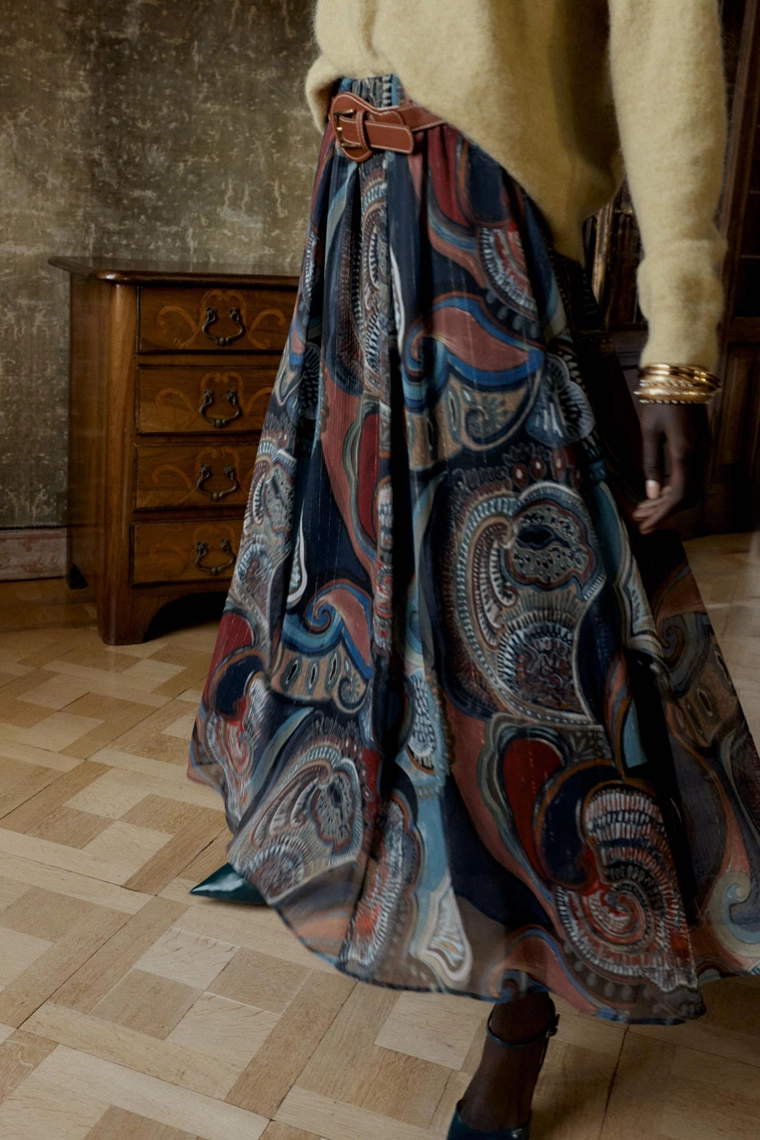 ЮБКА МИДИ С ПРИНТОМ, БЛЕСТЯЩЕЙ НИТЬЮ И ПОЯСОМ