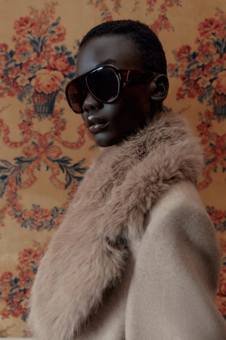 ПАЛЬТО ИЗ ШЕРСТИ С ЛАЦКАНАМИ ИЗ ИСКУССТВЕННОГО МЕХА И ПОЯСОМ