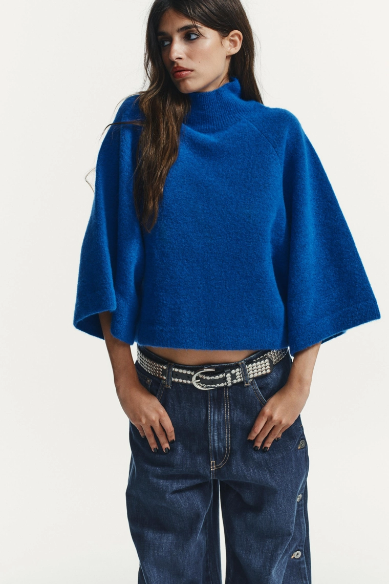 ДЖЕМПЕР ВЯЗАНЫЙ С ШИРОКИМИ РУКАВАМИ