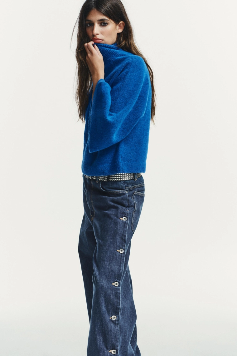 ДЖЕМПЕР ВЯЗАНЫЙ С ШИРОКИМИ РУКАВАМИ