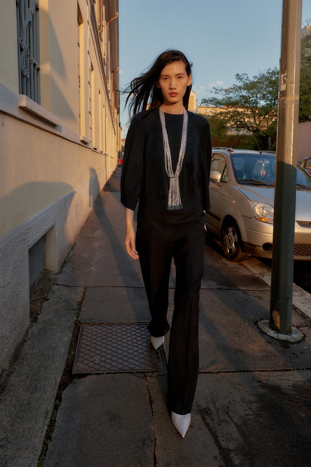 ДЖЕМПЕР ИЗ ТРИКОТАЖА С ШИРОКИМИ РУКАВАМИ