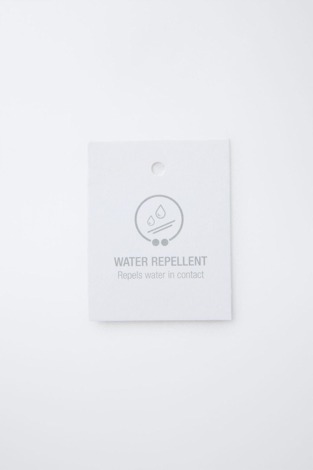 ПАЛЬТО С НАШИВКОЙ WATER REPELLENT