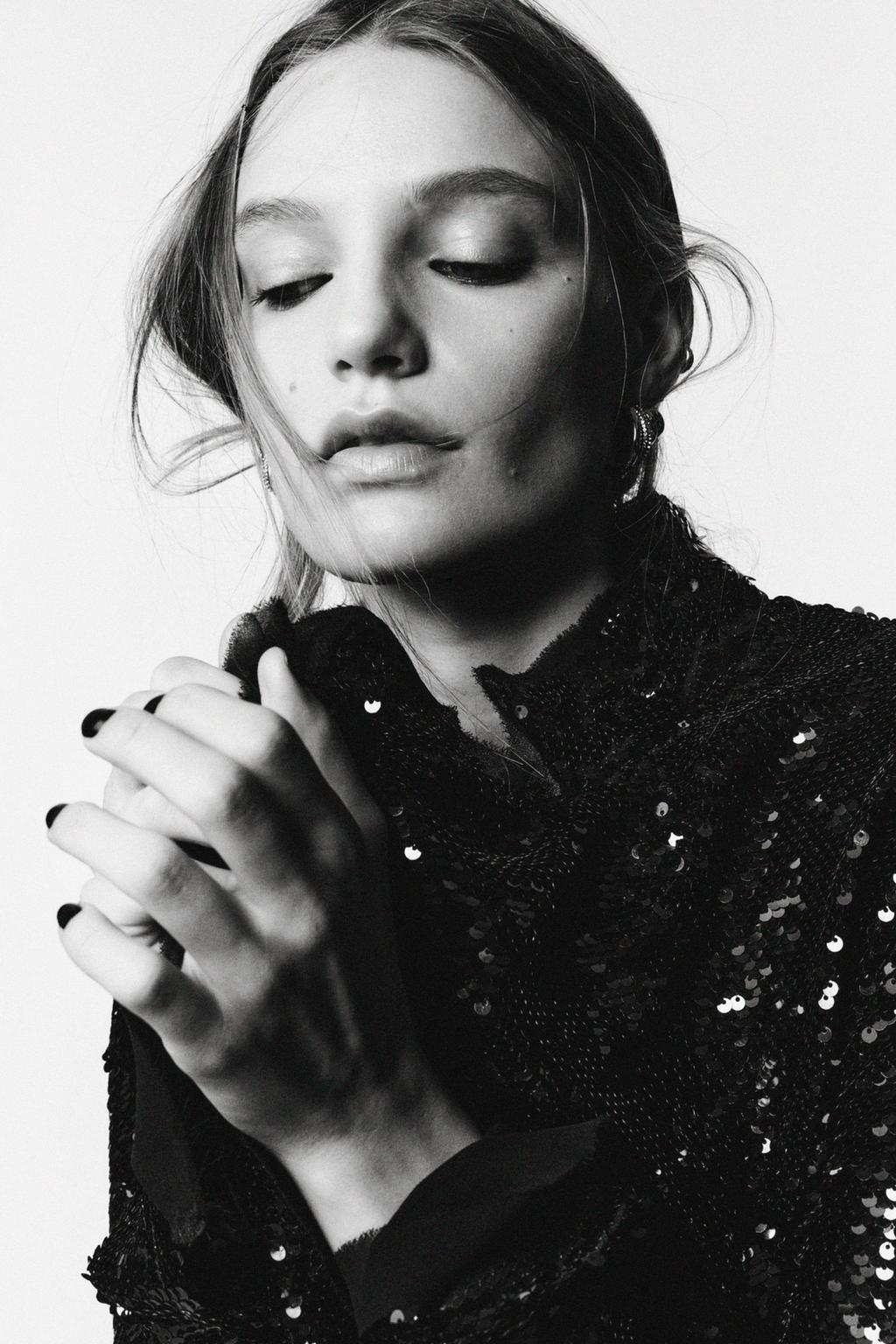 ПАЛЬТО С ПАЙЕТКАМИ - LIMITED EDITION