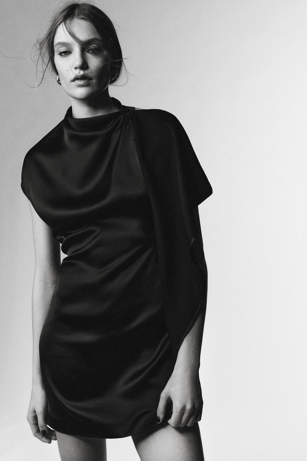 КОРОТКОЕ ПЛАТЬЕ С ВЫРЕЗАМИ — LIMITED EDITION