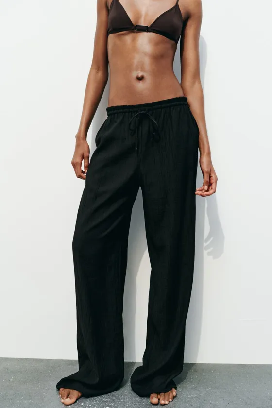 БРЮКИ ИЗ ТКАНИ С РЕЛЬЕФНЫМ УЗОРОМ