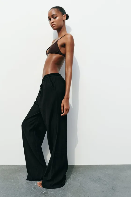 БРЮКИ ИЗ ТКАНИ С РЕЛЬЕФНЫМ УЗОРОМ