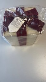 Zara Большой светящийся подарок на пол Oyster-white | 7699/763/251