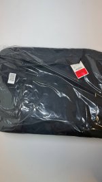 Zara ПРОРЕЗИНЕННАЯ ДОРОЖНАЯ СУМКА Black | 3136/620/800