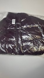 Bershka Куртка с эффектом винила Burgundy | 6614/228/605