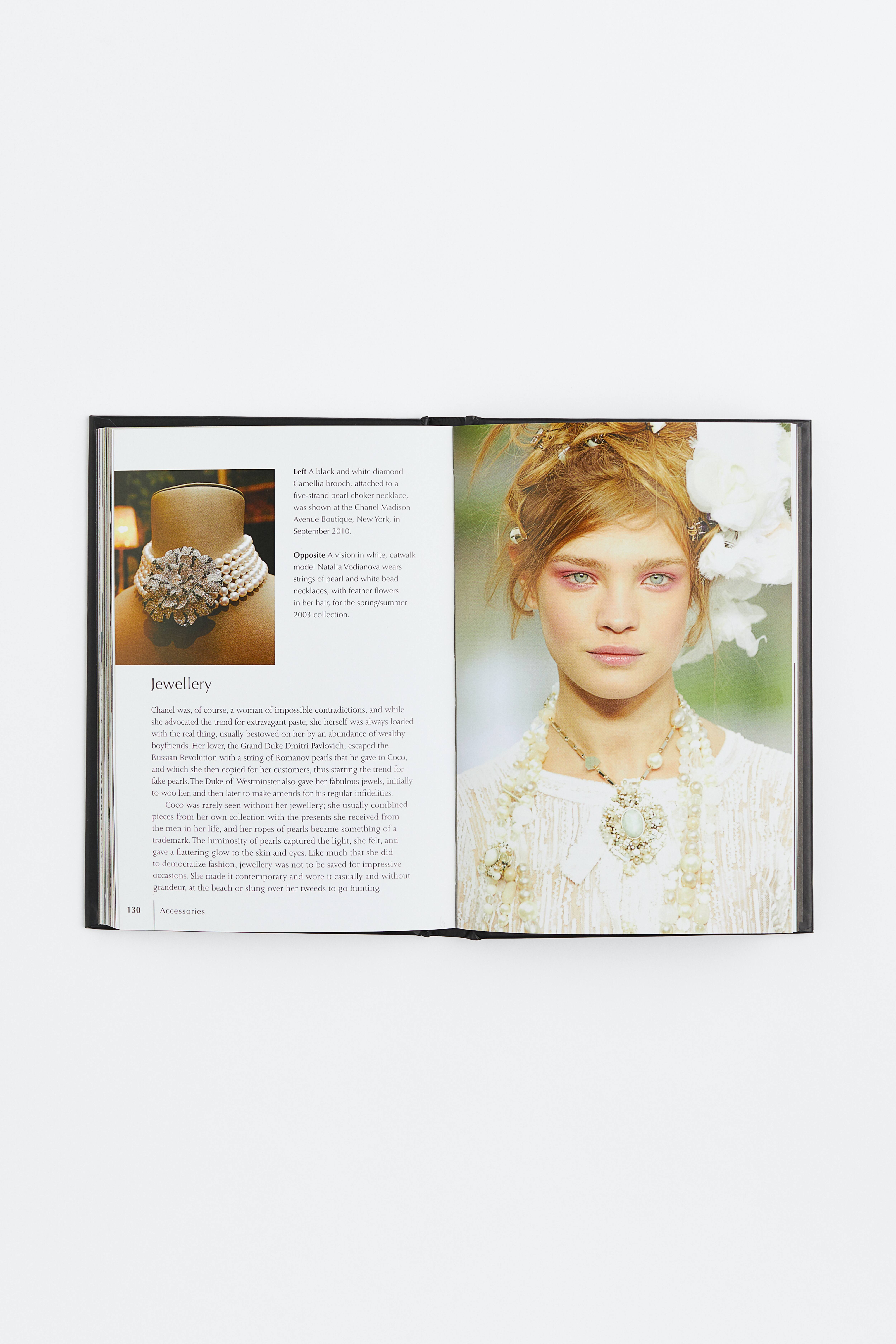 H&m книга little book of chanel
