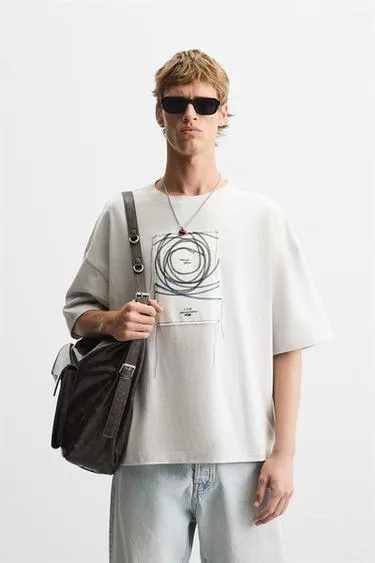 Zara Футболка с контрастной нашивкой купить с доставкой.