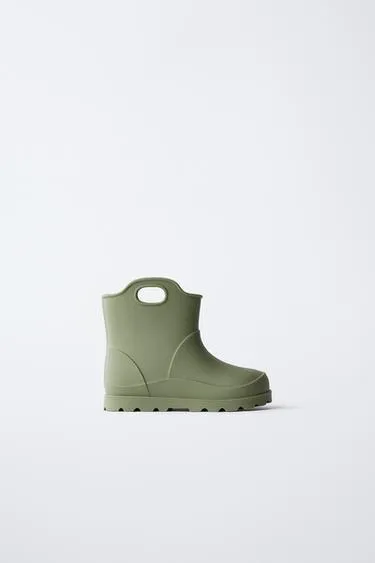 WELLIES