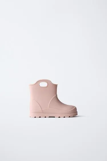 WELLIES