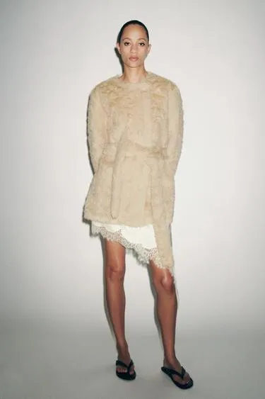 Жилет из искусственного меха — ZW COLLECTION