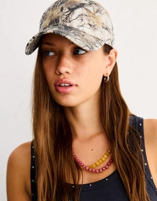 Zara Кепка с принтом