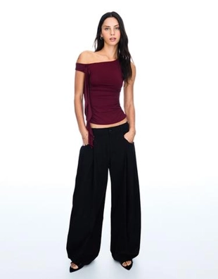 Zara Топ без рукавов с деталью