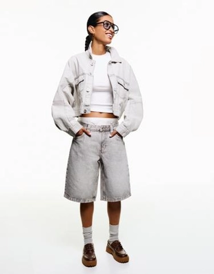 Zara Джинсовые шорты свободного кроя купить с доставкой.