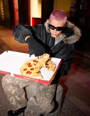 Техническая куртка с воротником из искусственного меха- Заказать в России