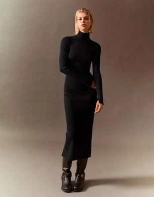 Zara Платье миди в рубчик с высоким воротником