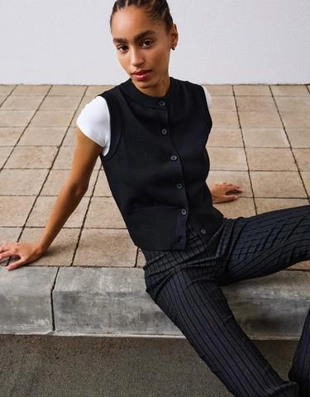 Zara Трикотажный жилет на пуговицах