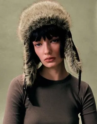 Шапка-авиатор из искусственного меха