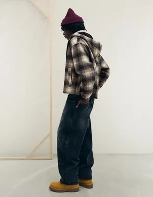 Куртка геометрического кроя в клетку с капюшоном- Заказать в России