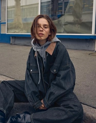 Zara Джинсовая куртка оверсайз с контрастным воротником