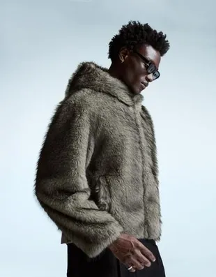 Куртка из искусственного меха с капюшоном- Заказать в России