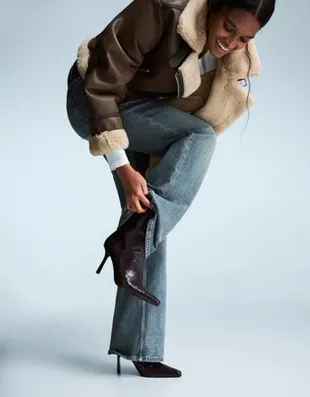 Ботильоны с тисненым каблуком