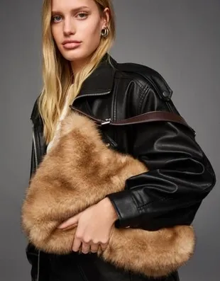 Сумка на плечо из искусственного меха