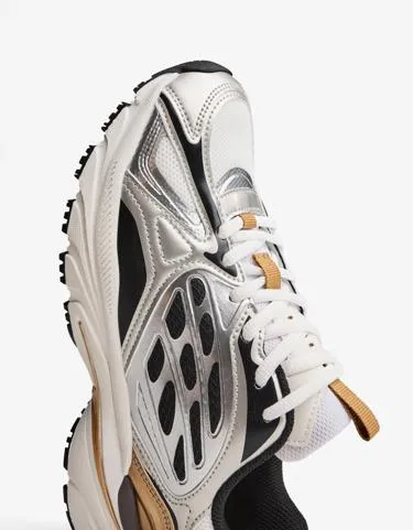 Многоэлементные кроссовки- Заказать в России