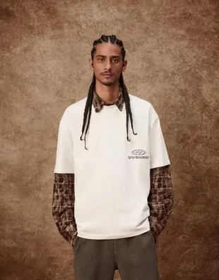 Футболка с короткими рукавами и принтом- Заказать в России