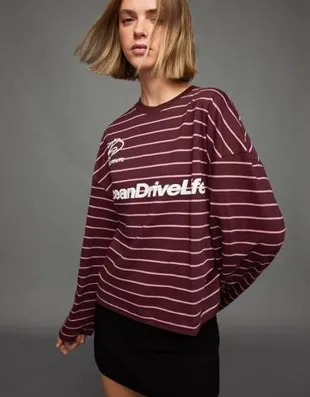 Футболка оверсайз с длинными рукавами и принтом