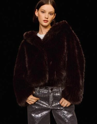 Zara Куртка с капюшоном из искусственного меха