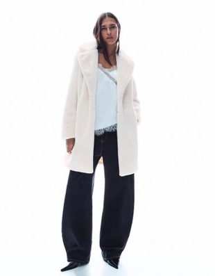 Zara Пальто из искусственного меха купить с доставкой.