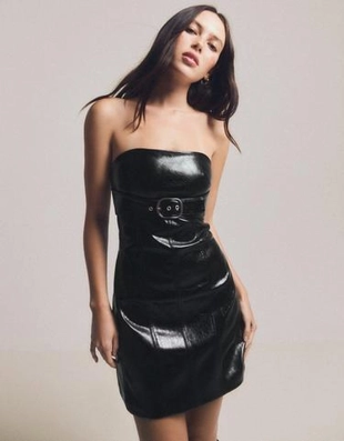 Zara Мини-платье из искусственной кожи с пряжкой