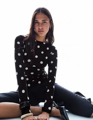 Футболка асимметричного кроя с длинным рукавом