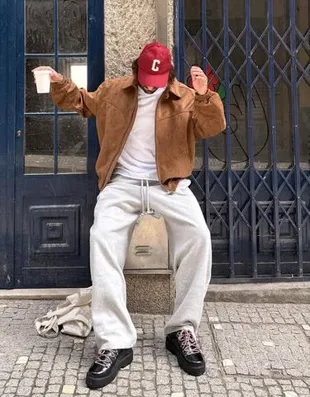 Вышитая кепка- Заказать в России