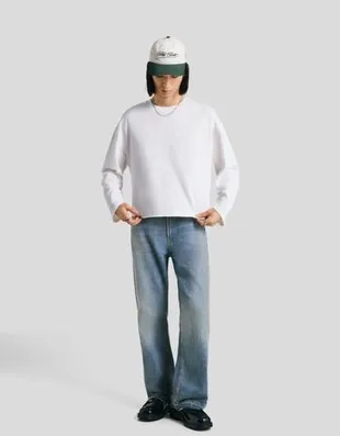 Джинсы прямого кроя со скинни-силуэтом- Заказать в России