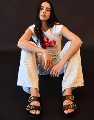 Zara Кожаные босоножки на плоской подошве с пряжками