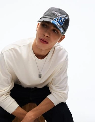 Zara Кепка с вышивкой