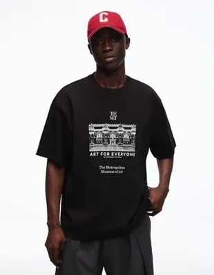 Футболка с короткими рукавами с принтом THE MET- Заказать в России