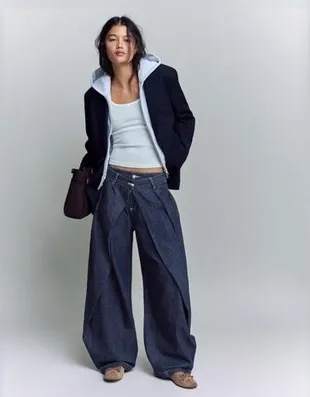 Джинсы-бананы