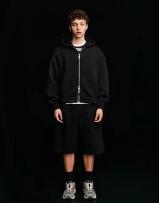 Zara Шорты оверсайз из плотной синтетической ткани купить с доставкой.