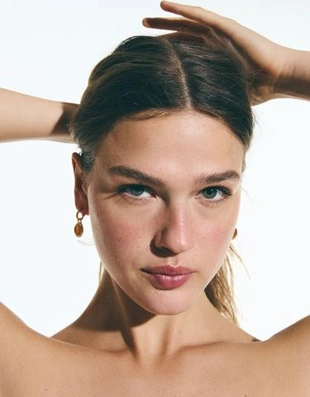 Zara Набор из трех пар каскадных серег с камнями купить с доставкой.