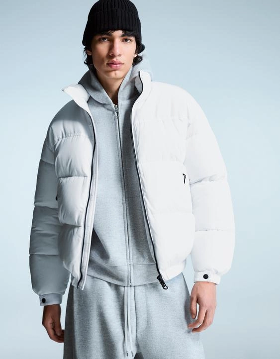 Zara Технологичный пуховик купить с доставкой.